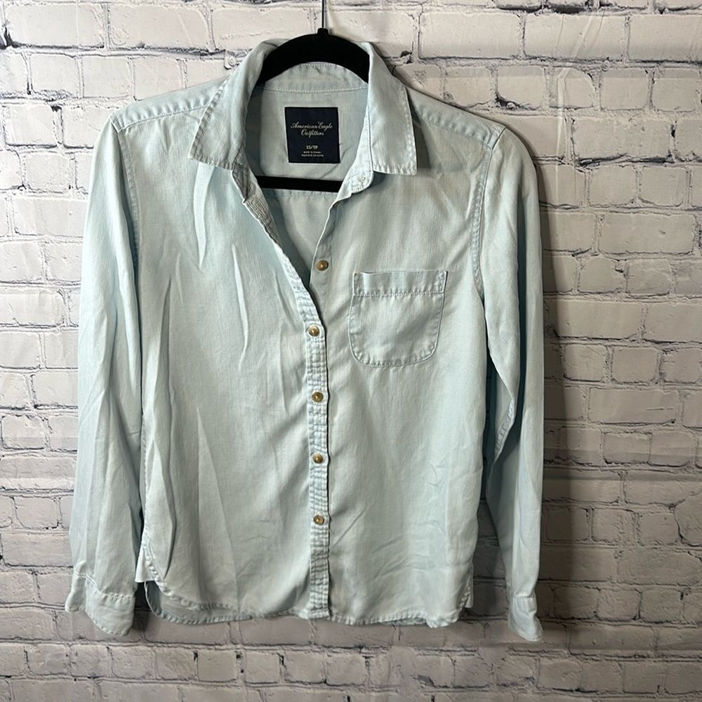 👔✨ American Eagle Button-Down Shirt - Light Blue - Size XS
